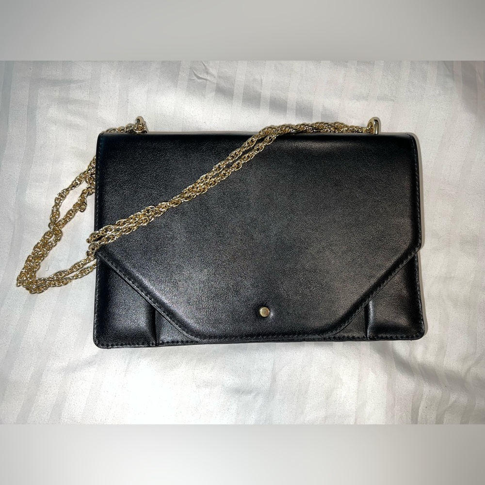 Medium Banana Republic black faux leather envelope purse.